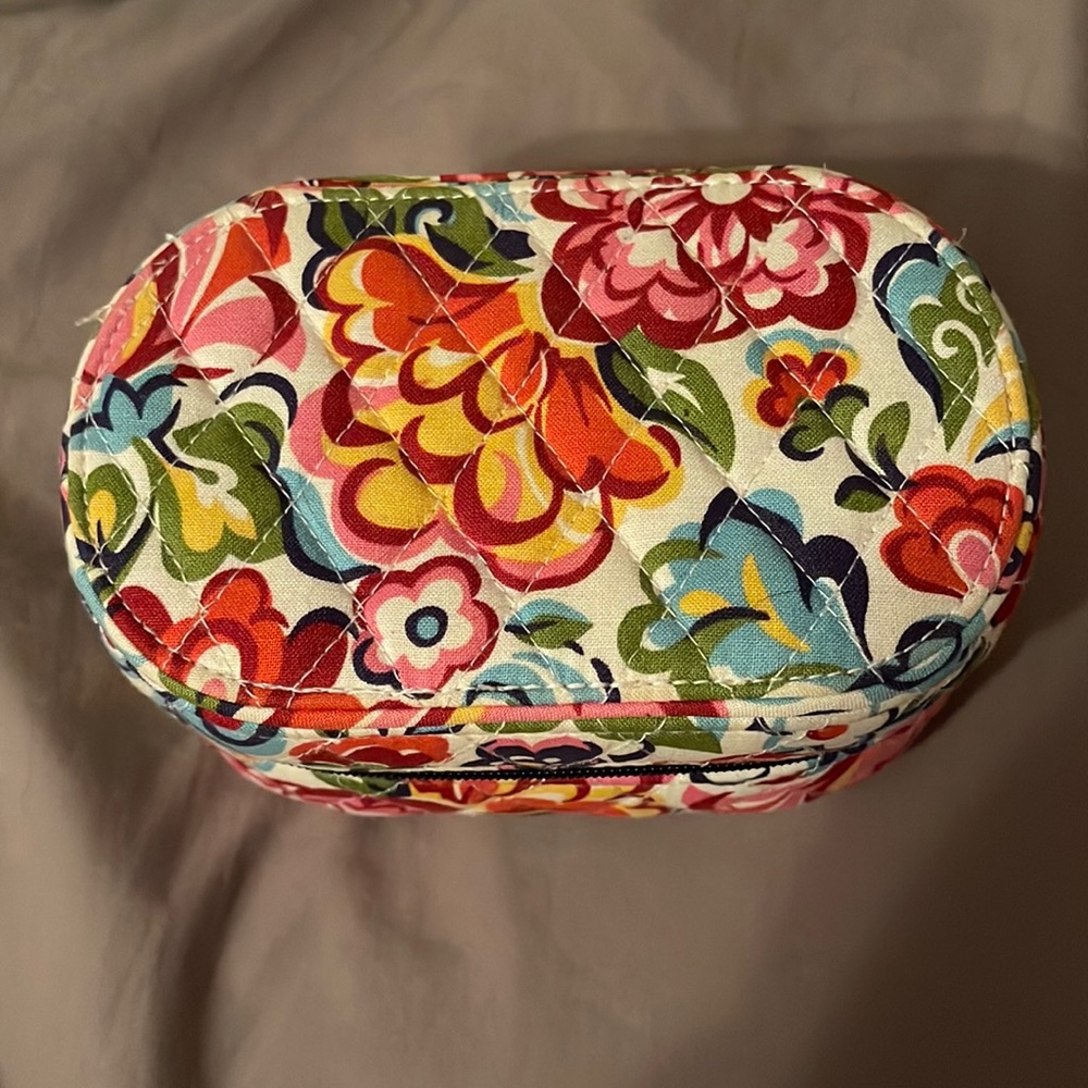 Vera Bradley Hope Garden hard jewelry case
